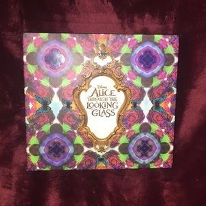 Alice through the looking glass palette